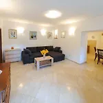 Loza Appartement *