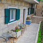 Appartement Loza *