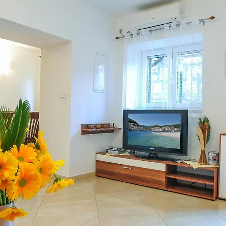 Apartment Loza *
