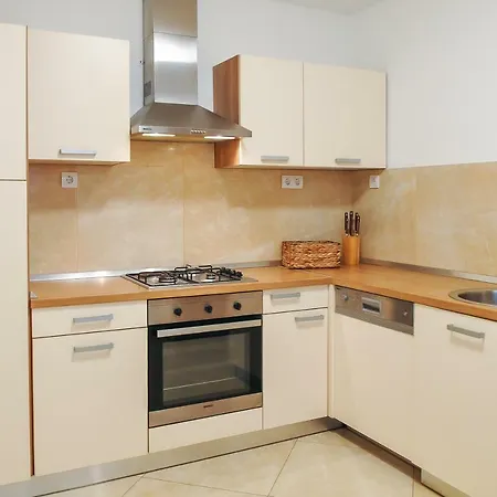 Loza Apartment
