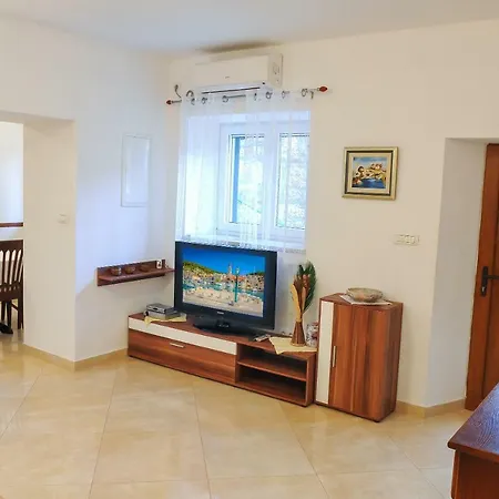 Apartment Loza