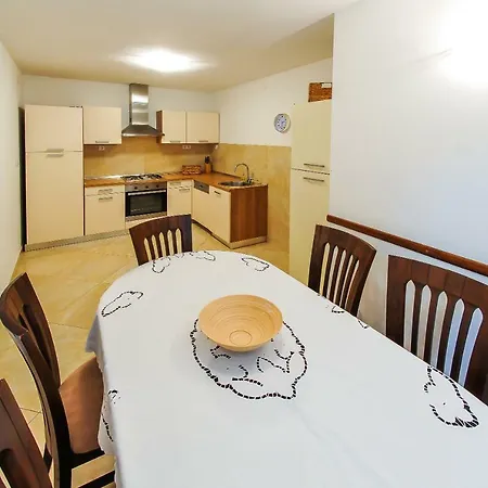 Loza Apartment