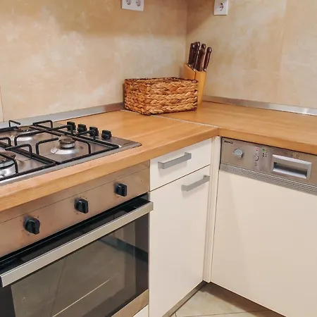 Loza Apartment